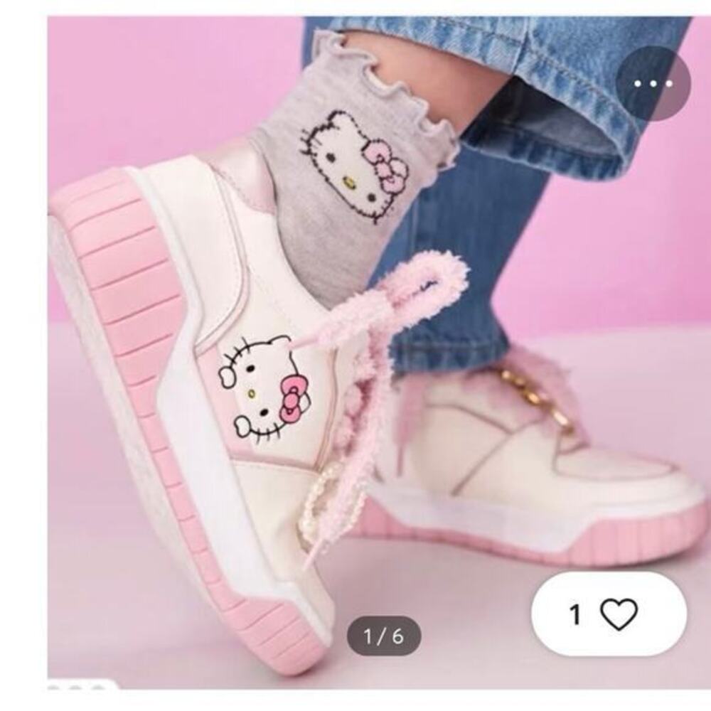 Children's Place New Girls 4 Hello Kitty Sneakers White Pink